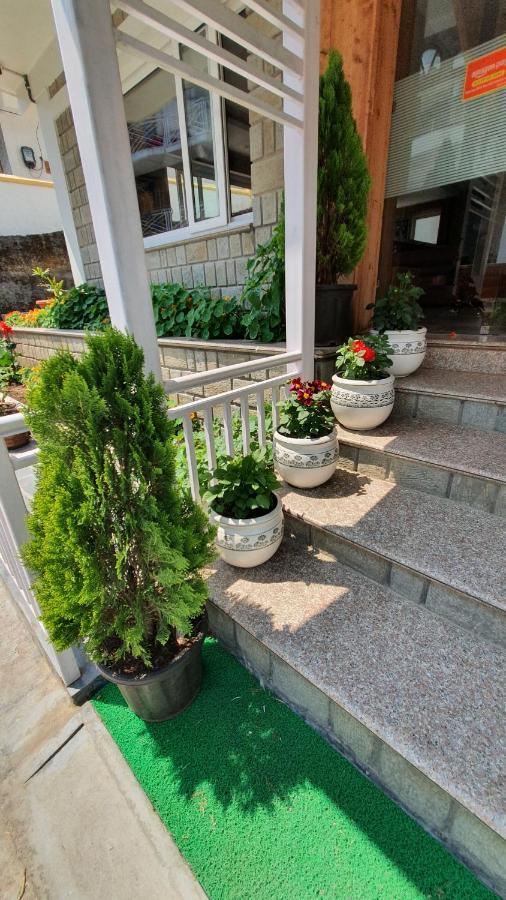 Nomadic Inn Dharamshala Exterior foto
