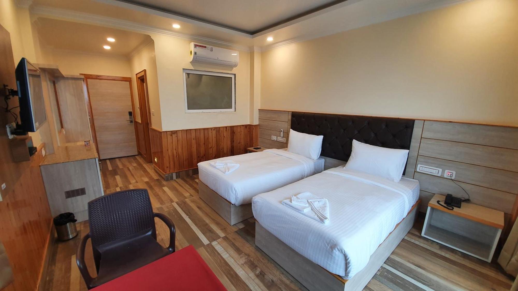Nomadic Inn Dharamshala Exterior foto